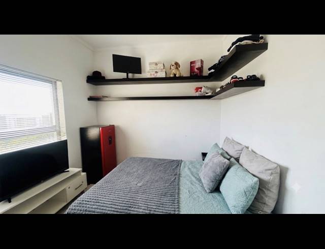 2 BEDROOM FLAT FOR SALE IN JACKAL CREEK GOLF ESTATE